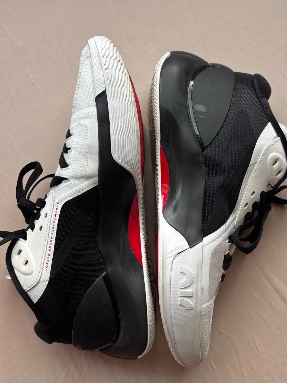 Jordan Zoom Separate White Black Red DH0249-051 Men’s Size 9.5 Basketball Shoes